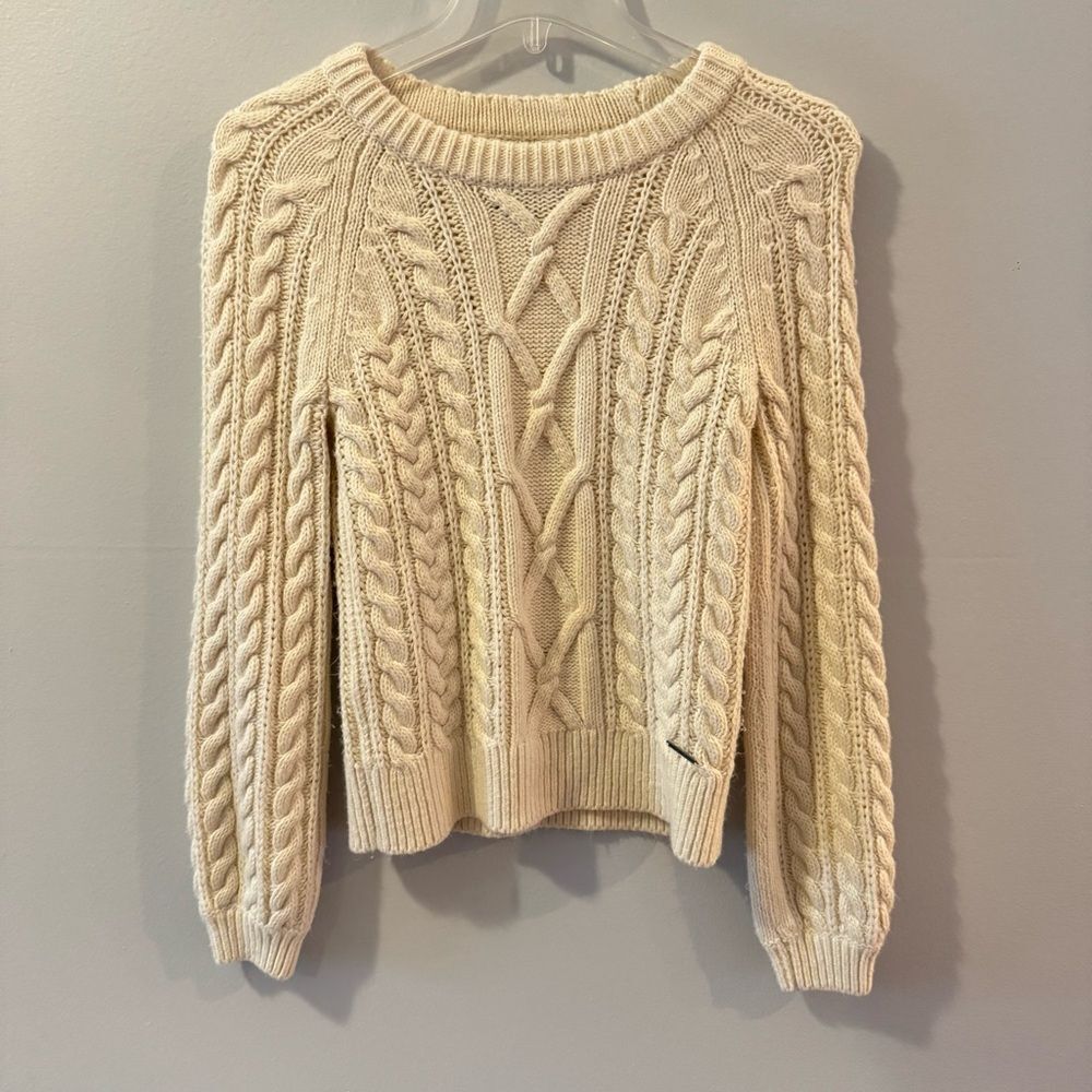 Abercrombie & Fitch Womens Cream Cable Knit Warm Crewneck Sweater Size XS